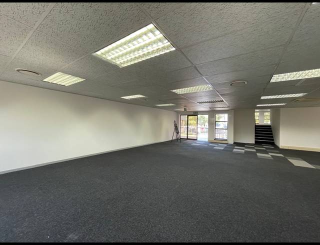 277M² OFFICE TO LET IN HURLINGHAM